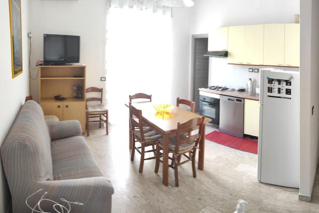 Casa Alea - Appartamento Turistico - Paola- מראה חיצוני תמונה
